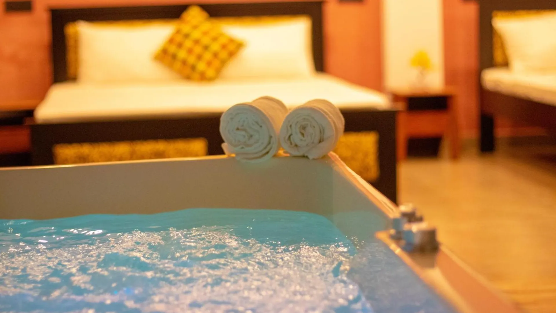 The Regal Haven, Guest Inn Kandy